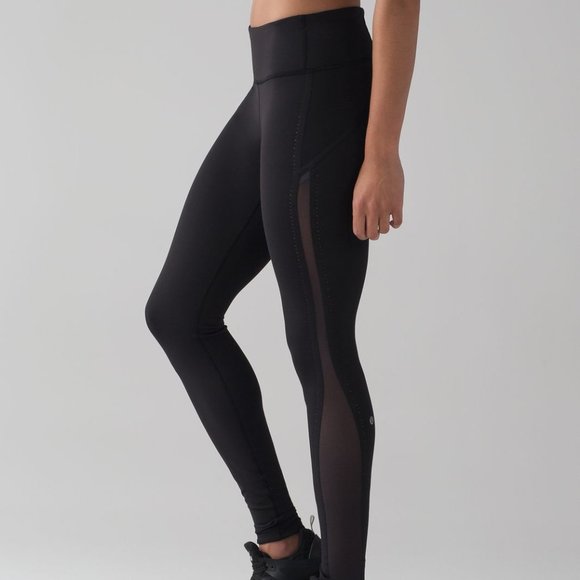 Align 25” *Graphic leggings in black 🤩 love them!! : r/lululemon